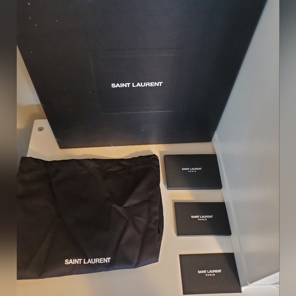 SAINT LAURENT CASSANDRA 100 PATENT SANDAL size 38.5 - Picture 3 of 15